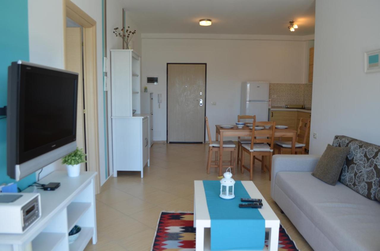 Paul Apartments Sarande Bagian luar foto