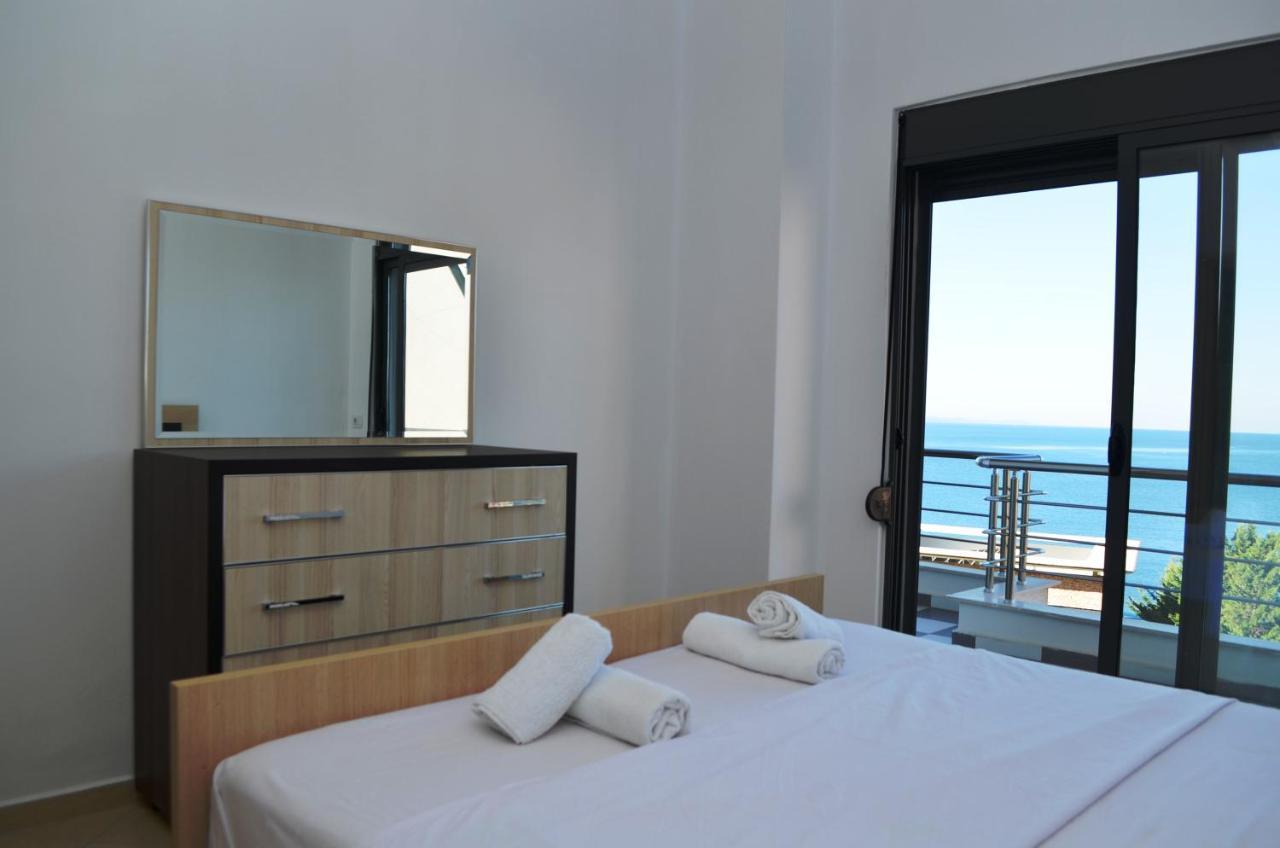 Paul Apartments Sarande Bagian luar foto