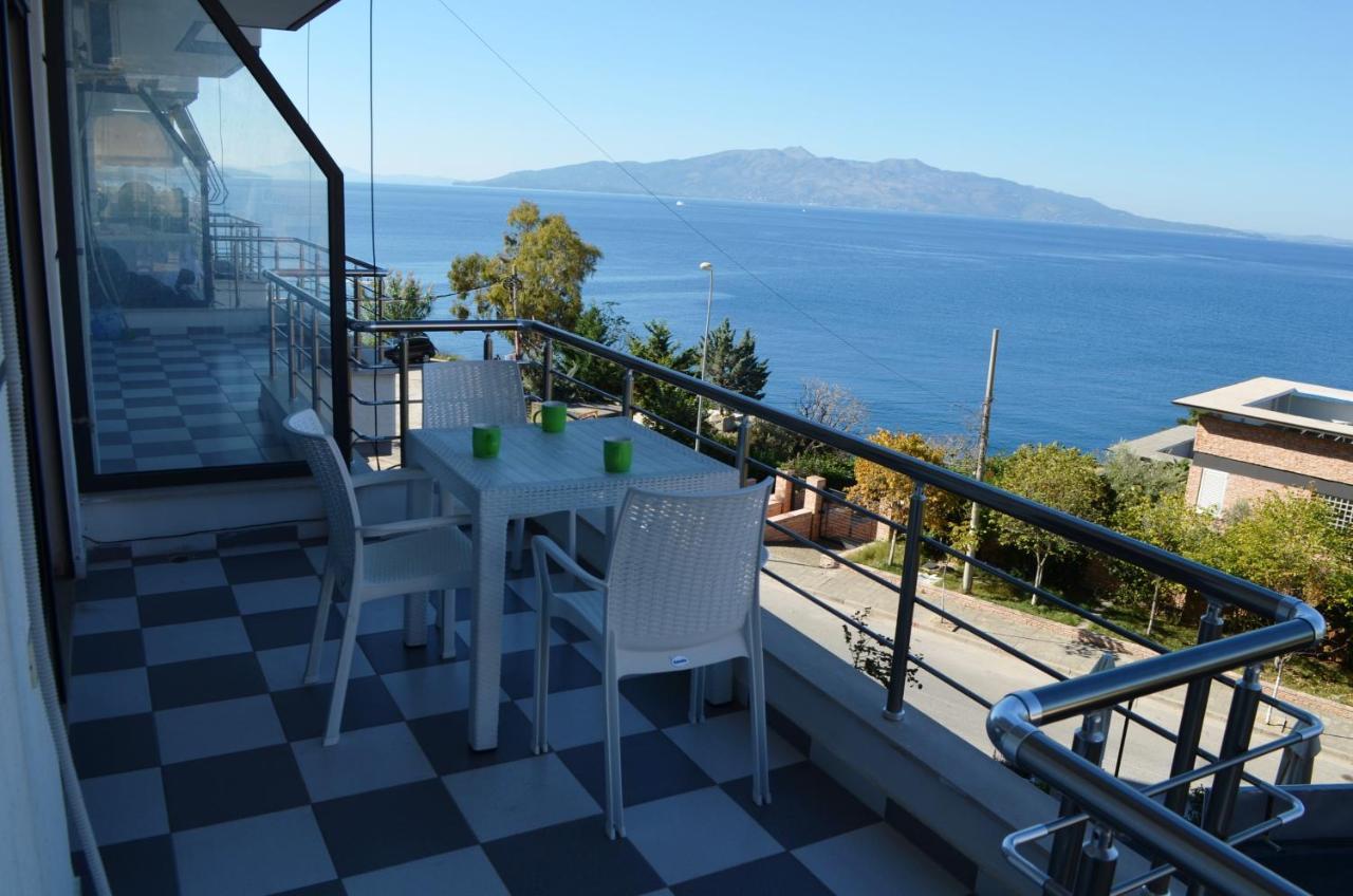 Paul Apartments Sarande Bagian luar foto