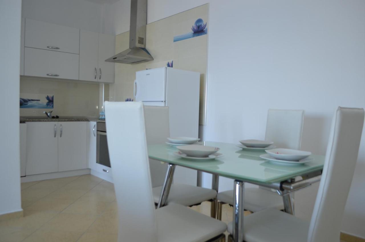 Paul Apartments Sarande Bagian luar foto