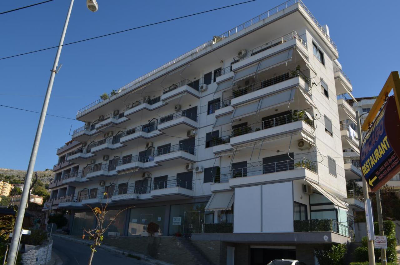 Paul Apartments Sarande Bagian luar foto